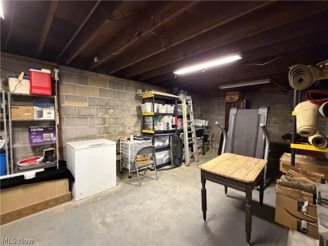 15794 Mayfield Road Huntsburg OH 44046