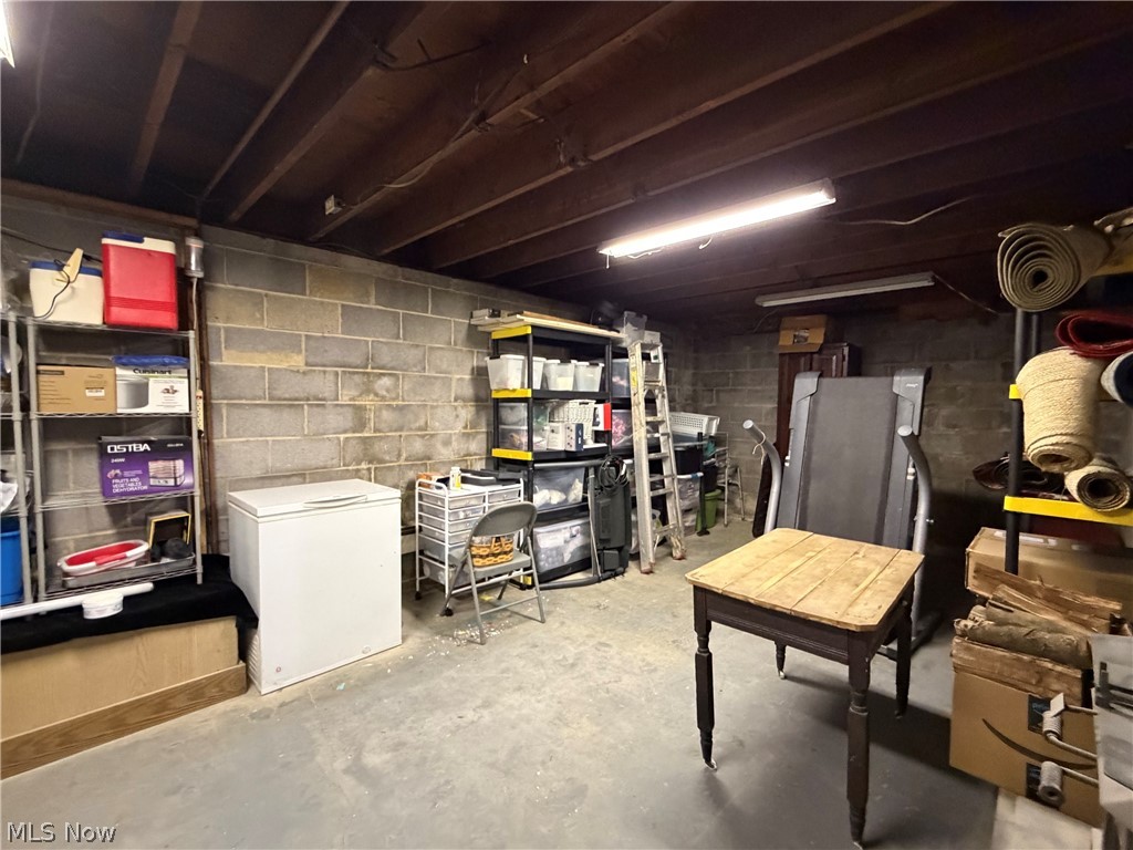 15794 Mayfield Road Huntsburg OH 44046