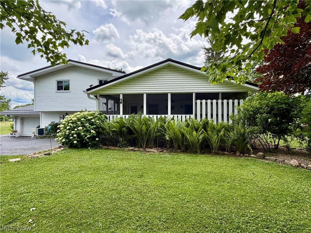 15794 Mayfield Road Huntsburg OH 44046
