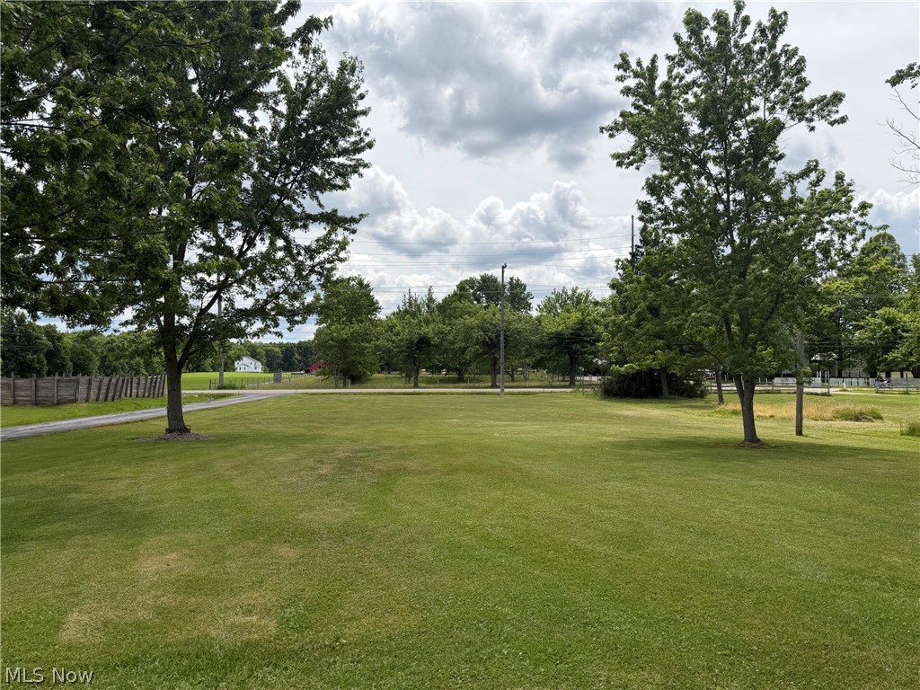 15794 Mayfield Road Huntsburg OH 44046