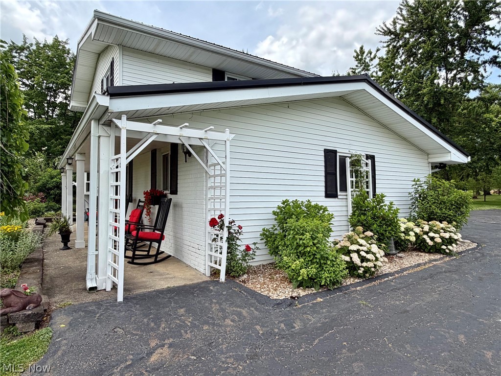 15794 Mayfield Road Huntsburg OH 44046