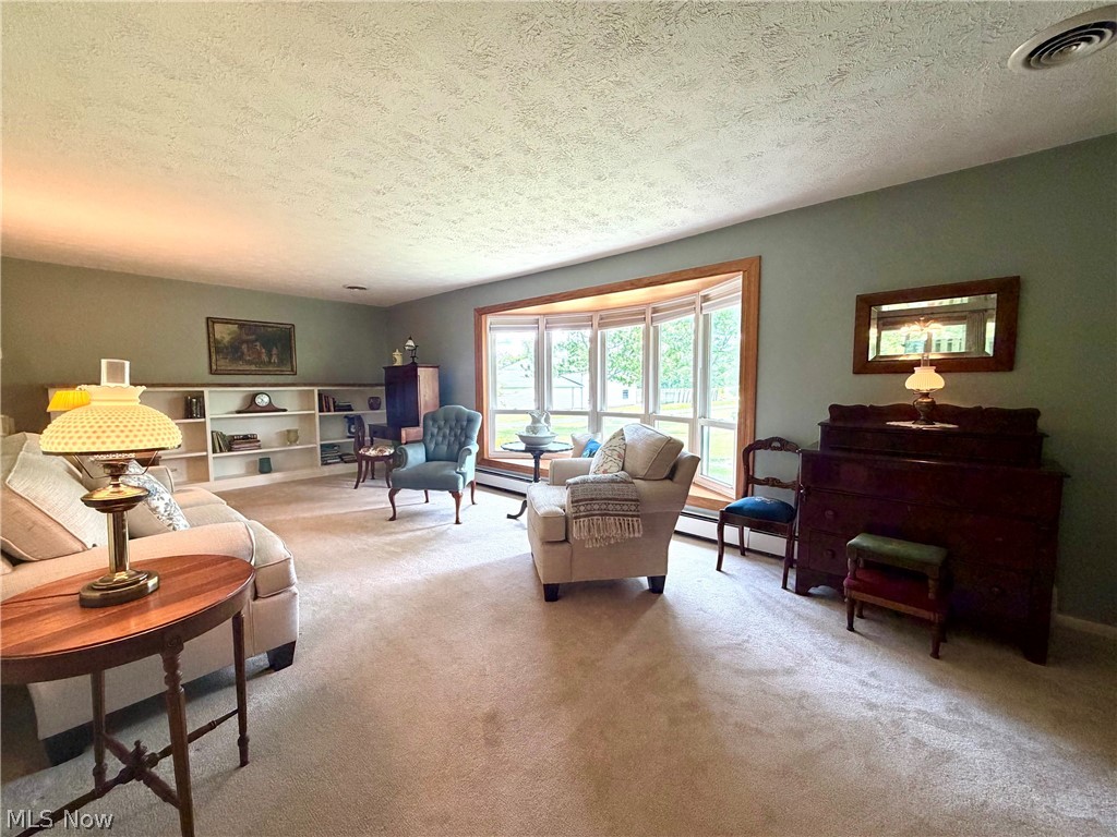 15794 Mayfield Road Huntsburg OH 44046