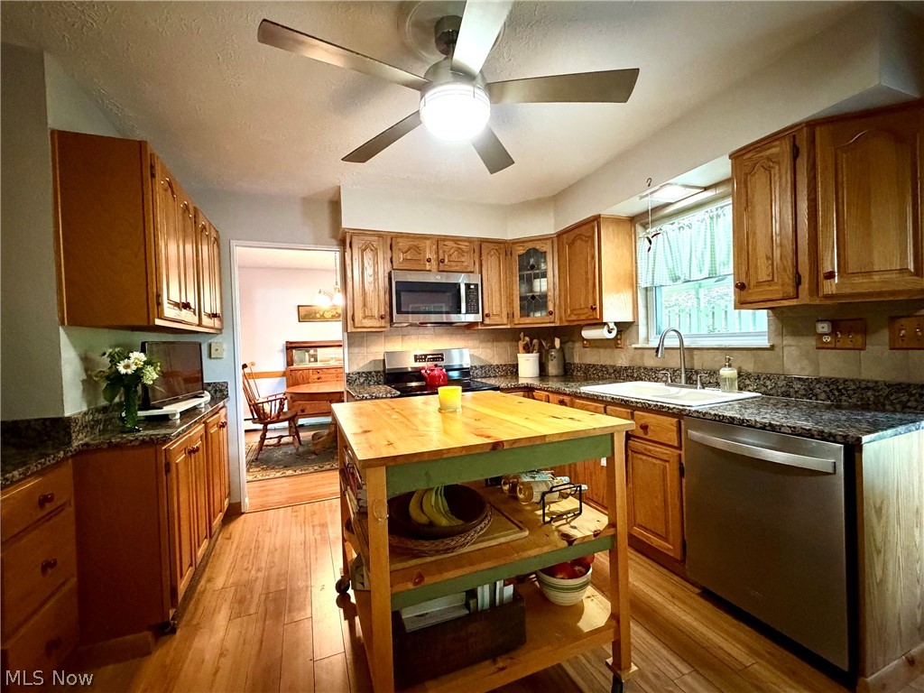15794 Mayfield Road Huntsburg OH 44046