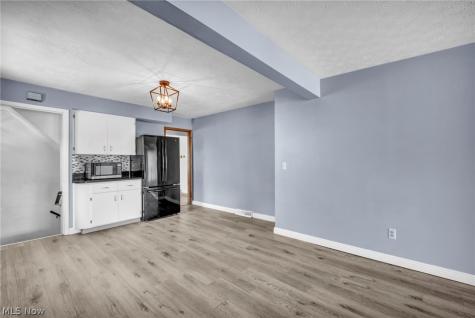 2700 Hilltop Drive Parma OH 44134