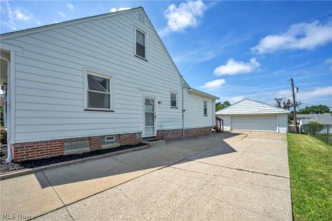 2700 Hilltop Drive Parma OH 44134