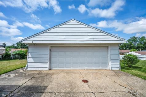 2700 Hilltop Drive Parma OH 44134