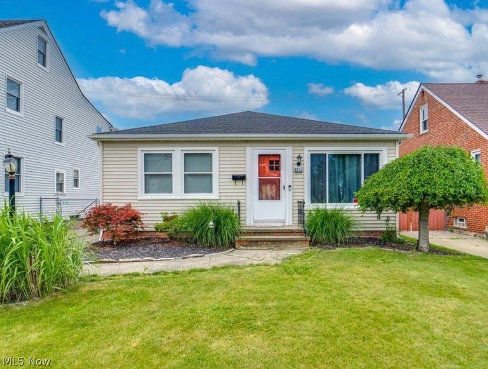 6415 Pelham Drive Cleveland OH 44129