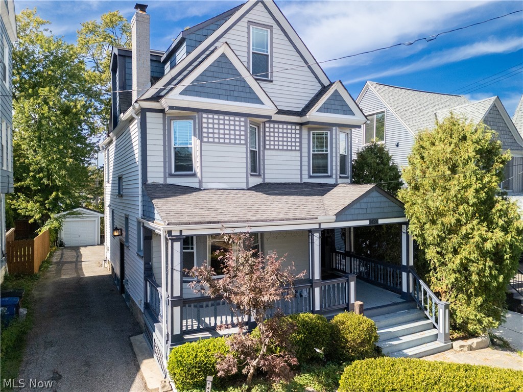 1424 Elmwood Avenue Lakewood OH 44107