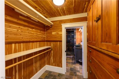 1424 Elmwood Avenue Lakewood OH 44107