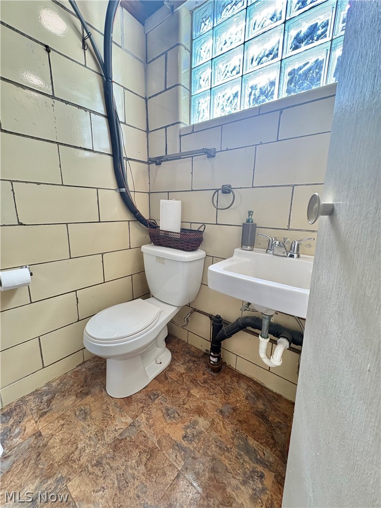 1407 W Valentine Circle NW Canton OH 44708