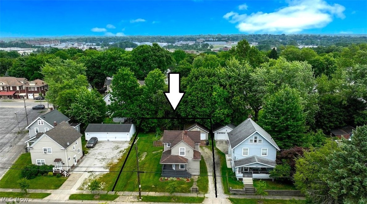 2221 9th Street SW Akron OH 44314