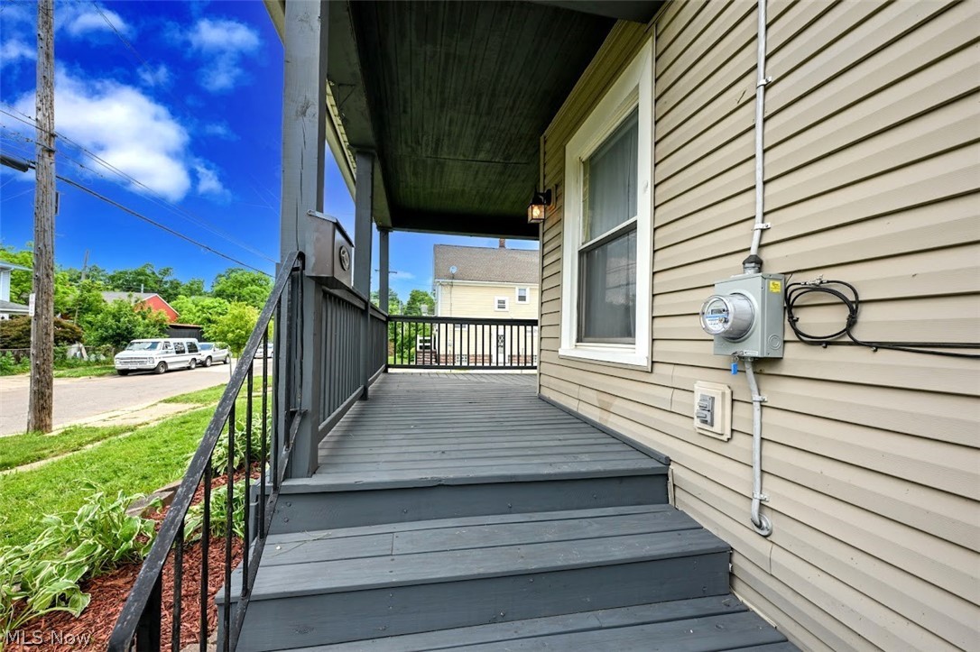 2221 9th Street SW Akron OH 44314