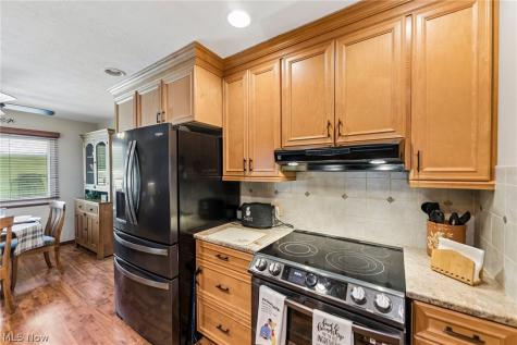 310 Bayshore Drive Eastlake OH 44095