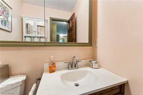 310 Bayshore Drive Eastlake OH 44095