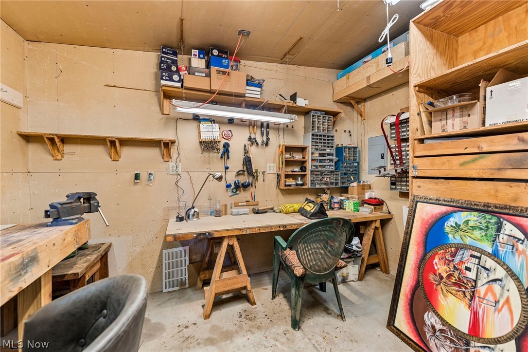 310 Bayshore Drive Eastlake OH 44095