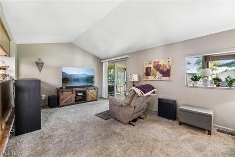310 Bayshore Drive Eastlake OH 44095