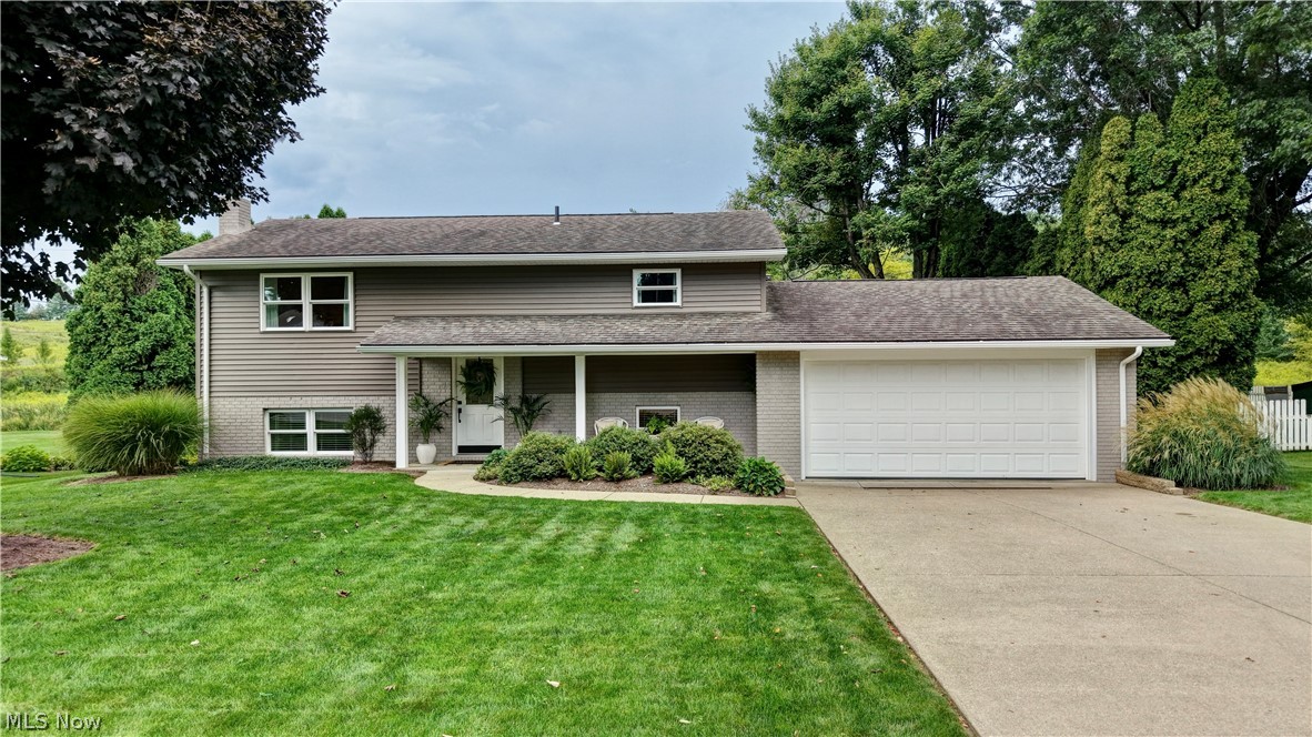 890 Geneva Street SW Sugarcreek OH 44681