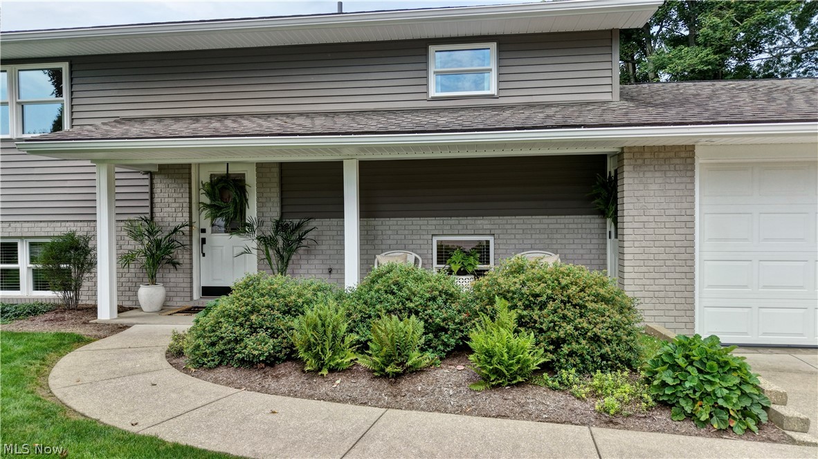 890 Geneva Street SW Sugarcreek OH 44681