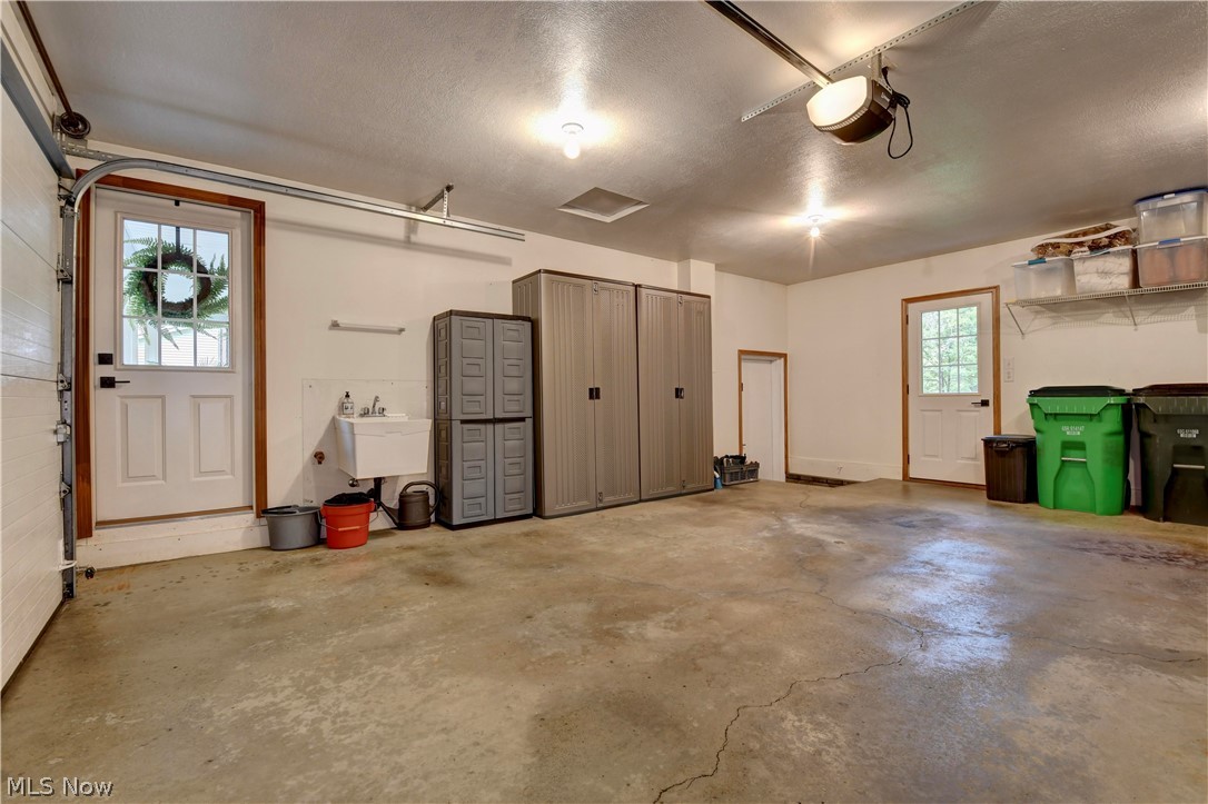 890 Geneva Street SW Sugarcreek OH 44681
