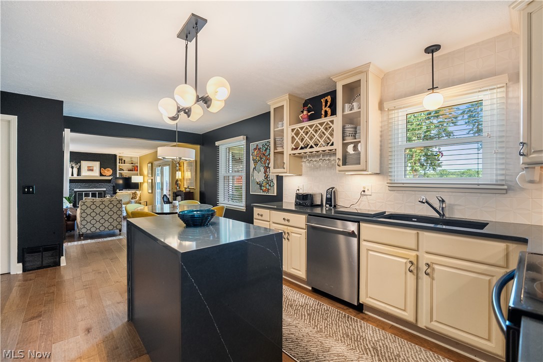 1375 Chelmsford Street NW North Canton OH 44720