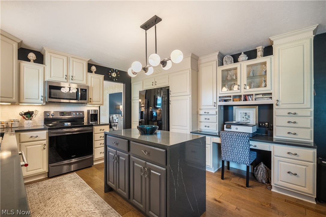 1375 Chelmsford Street NW North Canton OH 44720