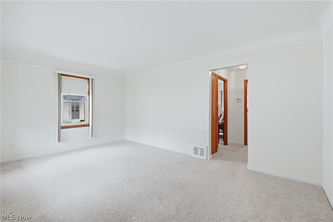 839 E 260th Street Euclid OH 44132