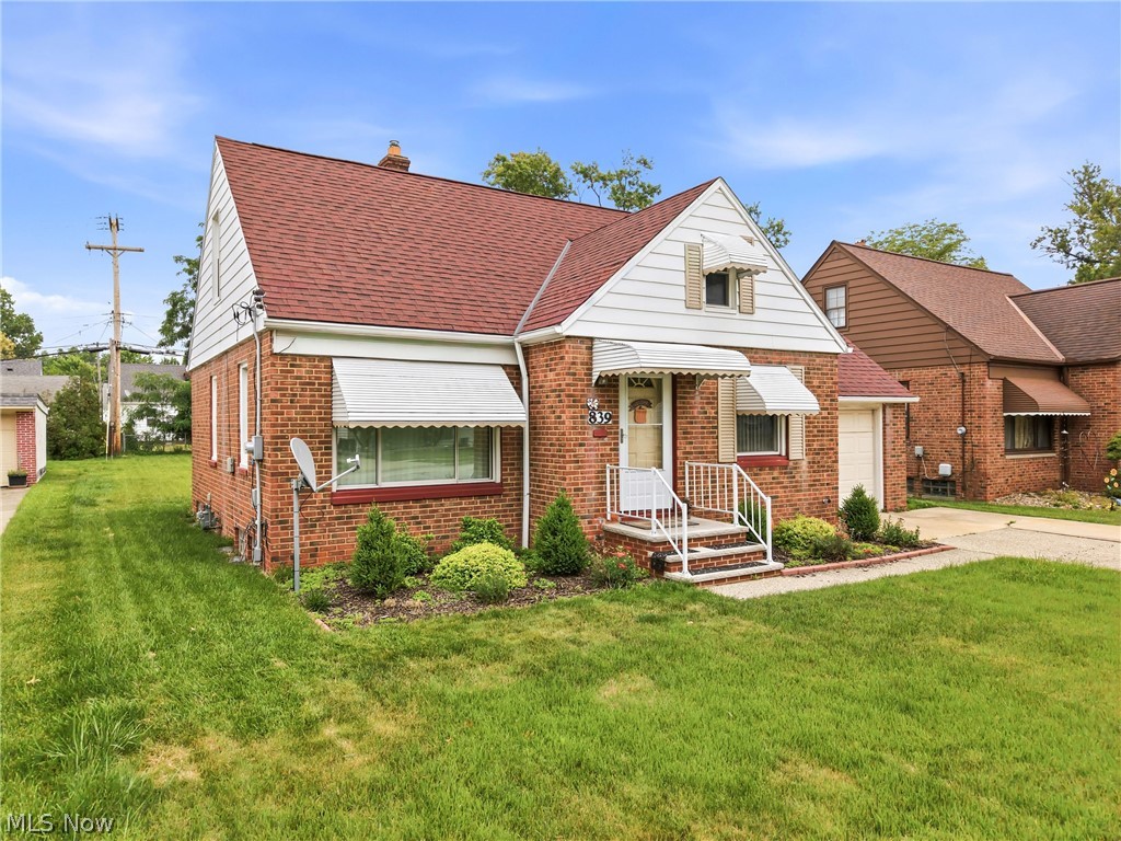 839 E 260th Street Euclid OH 44132
