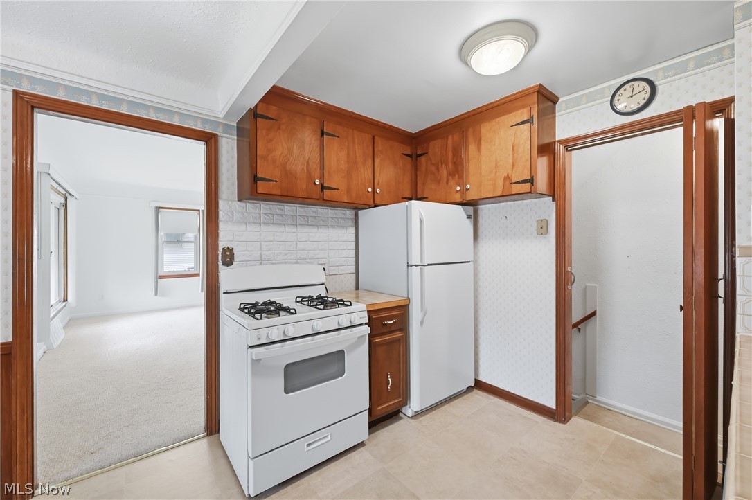 839 E 260th Street Euclid OH 44132