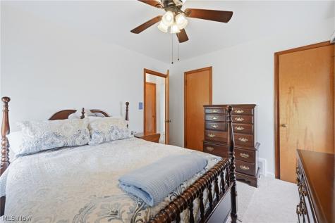839 E 260th Street Euclid OH 44132