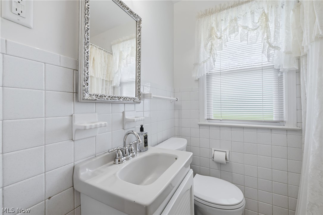 839 E 260th Street Euclid OH 44132
