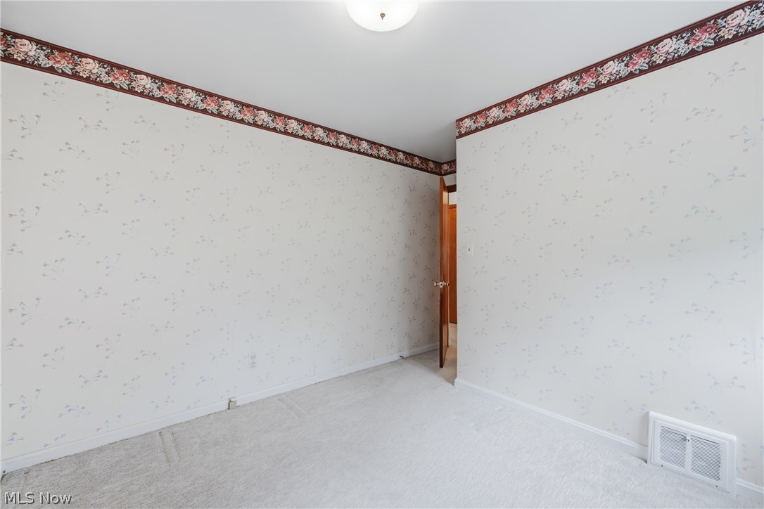 839 E 260th Street Euclid OH 44132