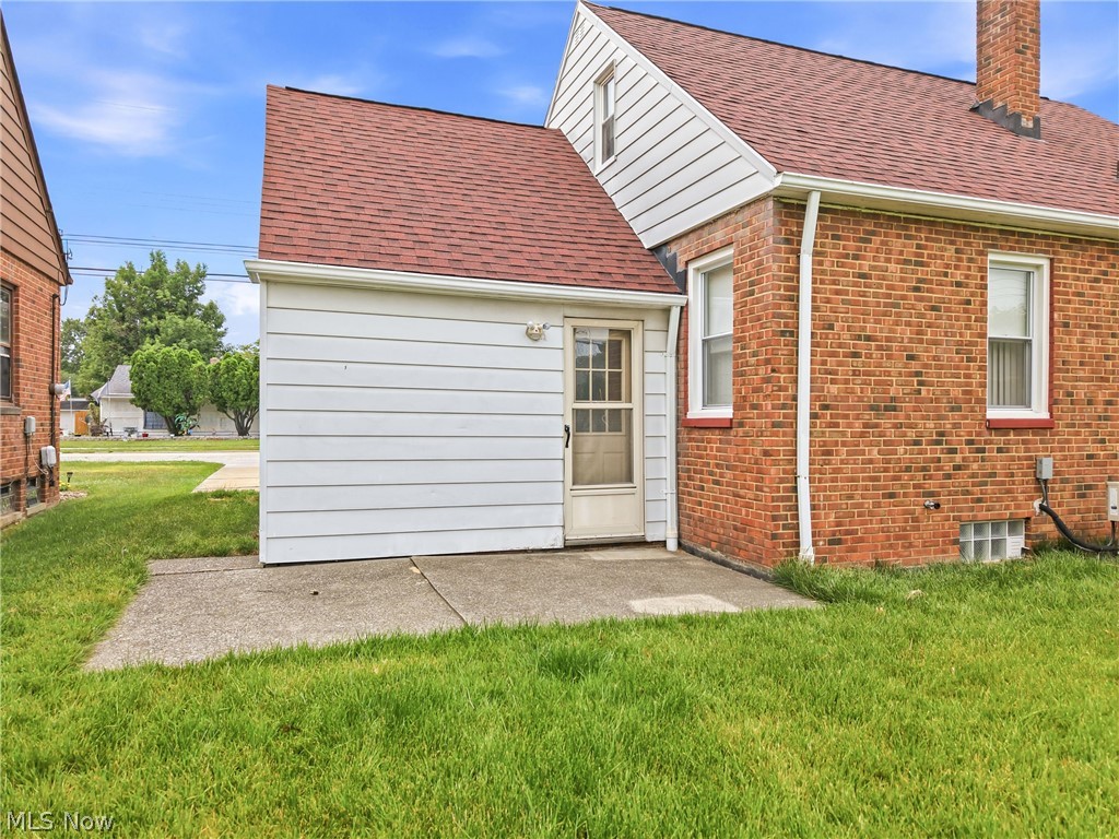 839 E 260th Street Euclid OH 44132