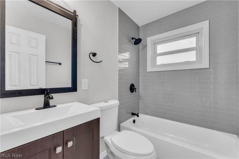 4380 W 146th Street Cleveland OH 44135