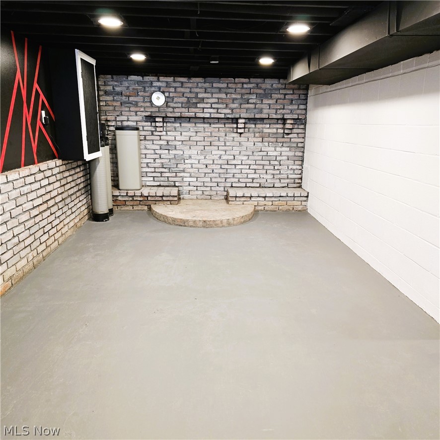 5240 W 147th Street Brook Park OH 44142