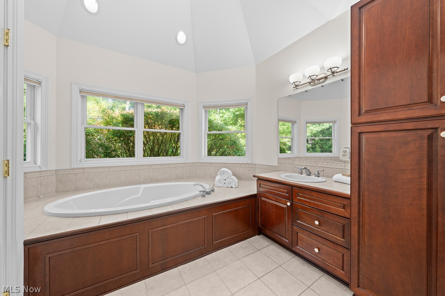 7421 Scioto Court Solon OH 44139