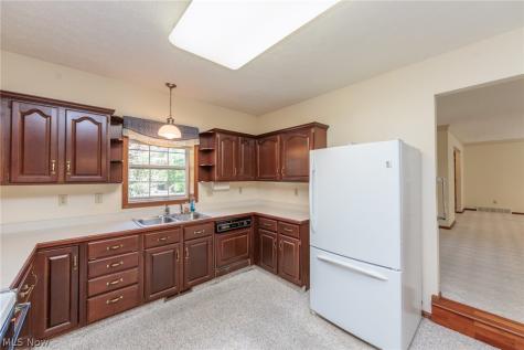 818 Shagbark Trail Medina OH 44256