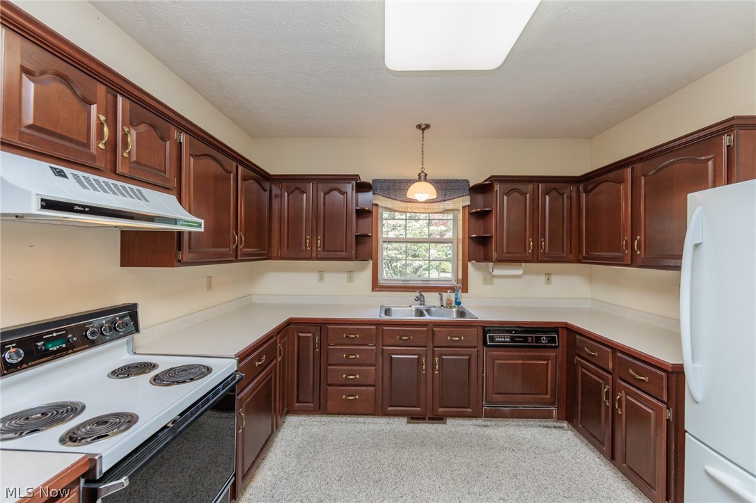 818 Shagbark Trail Medina OH 44256