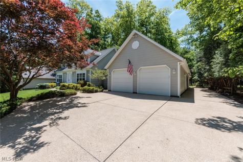 818 Shagbark Trail Medina OH 44256