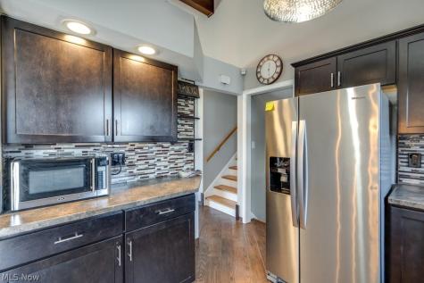 26288 Aaron Drive Euclid OH 44132