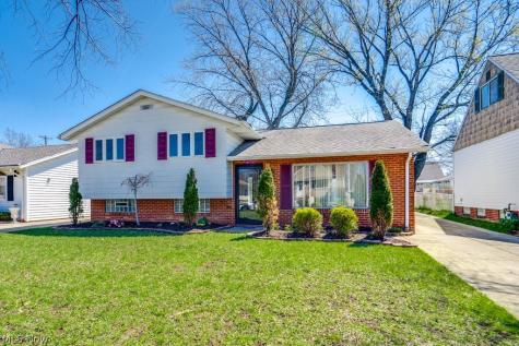 26288 Aaron Drive Euclid OH 44132