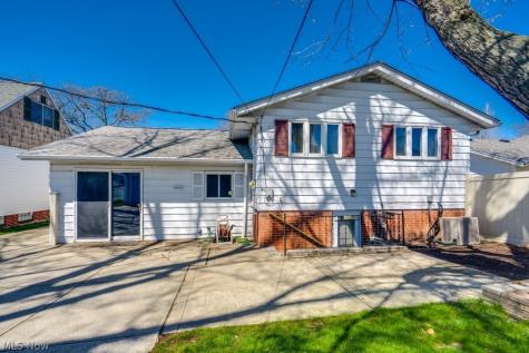 26288 Aaron Drive Euclid OH 44132