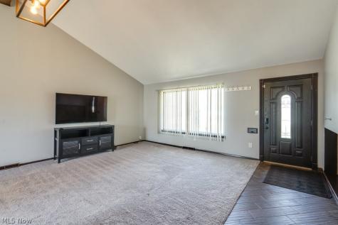 26288 Aaron Drive Euclid OH 44132