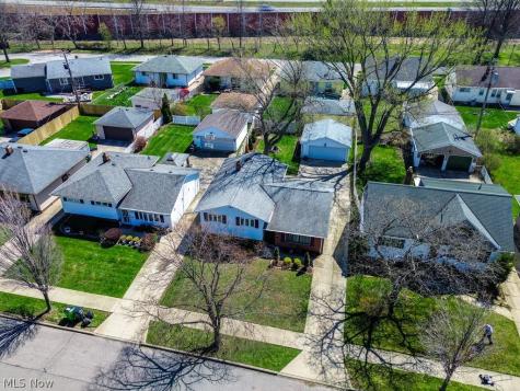 26288 Aaron Drive Euclid OH 44132
