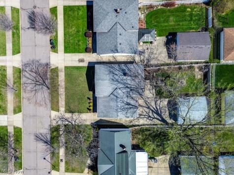 26288 Aaron Drive Euclid OH 44132