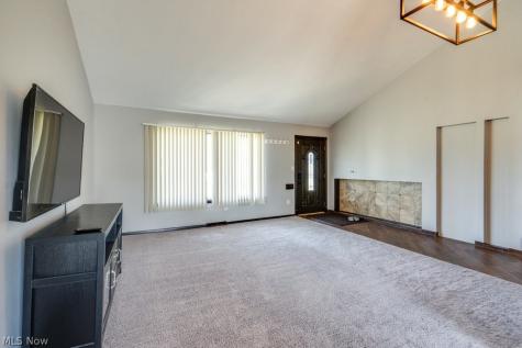 26288 Aaron Drive Euclid OH 44132