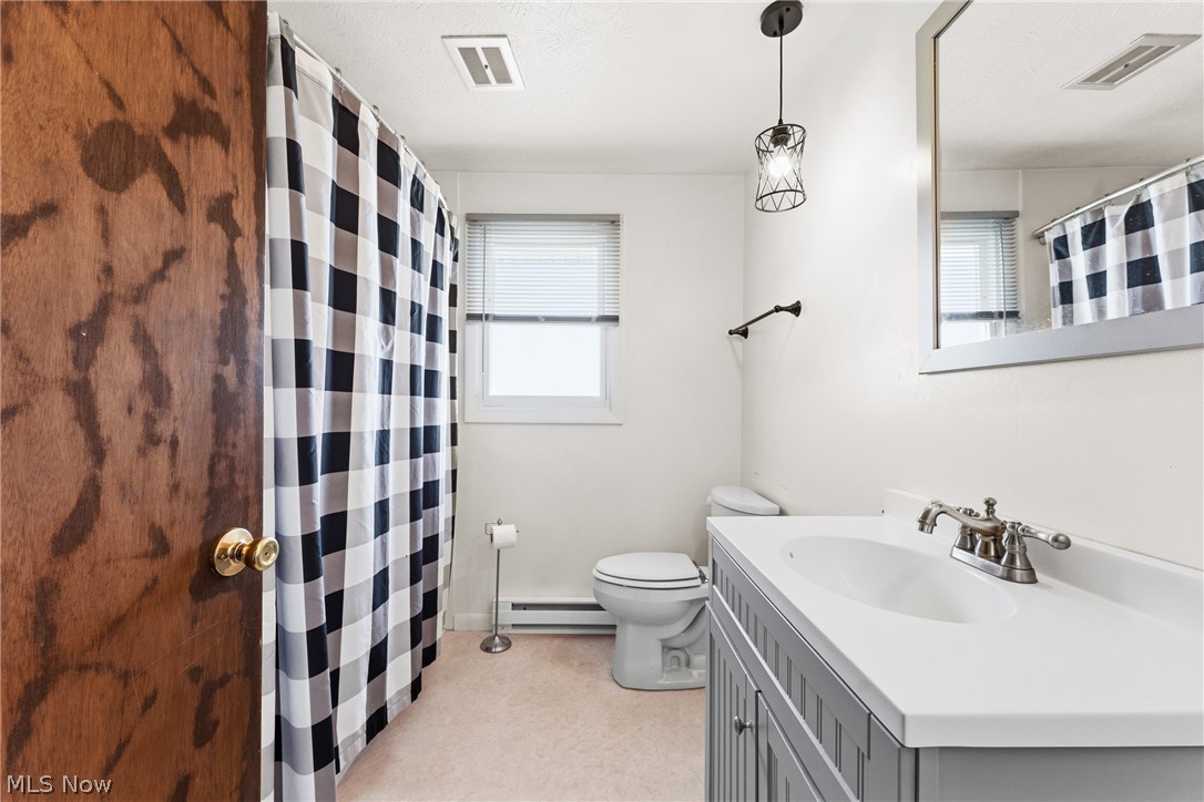 1830 Baird Avenue NE Paris OH 44669
