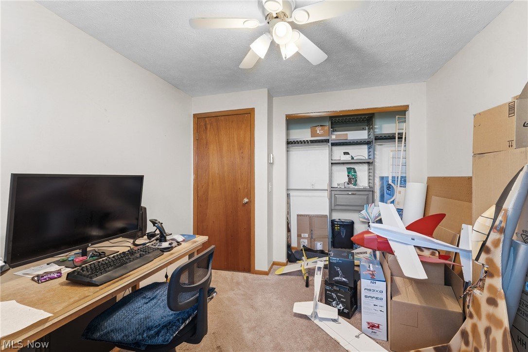 1830 Baird Avenue NE Paris OH 44669