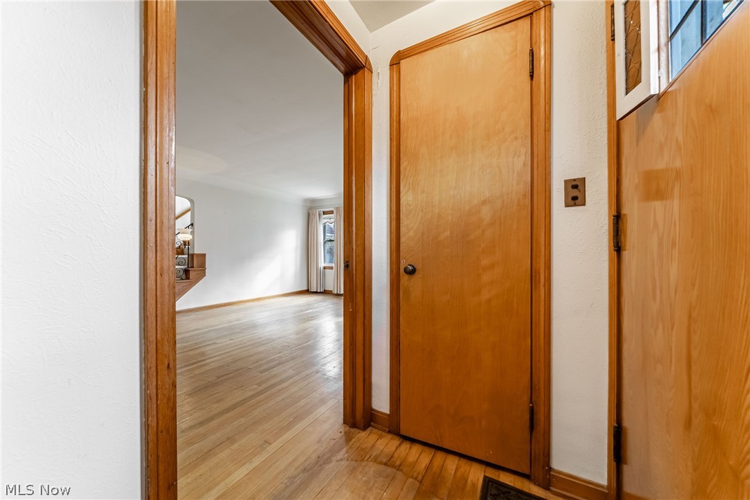 19605 Kewanee Avenue Cleveland OH 44119