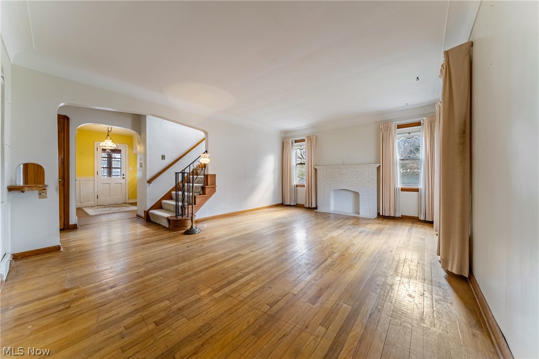 19605 Kewanee Avenue Cleveland OH 44119