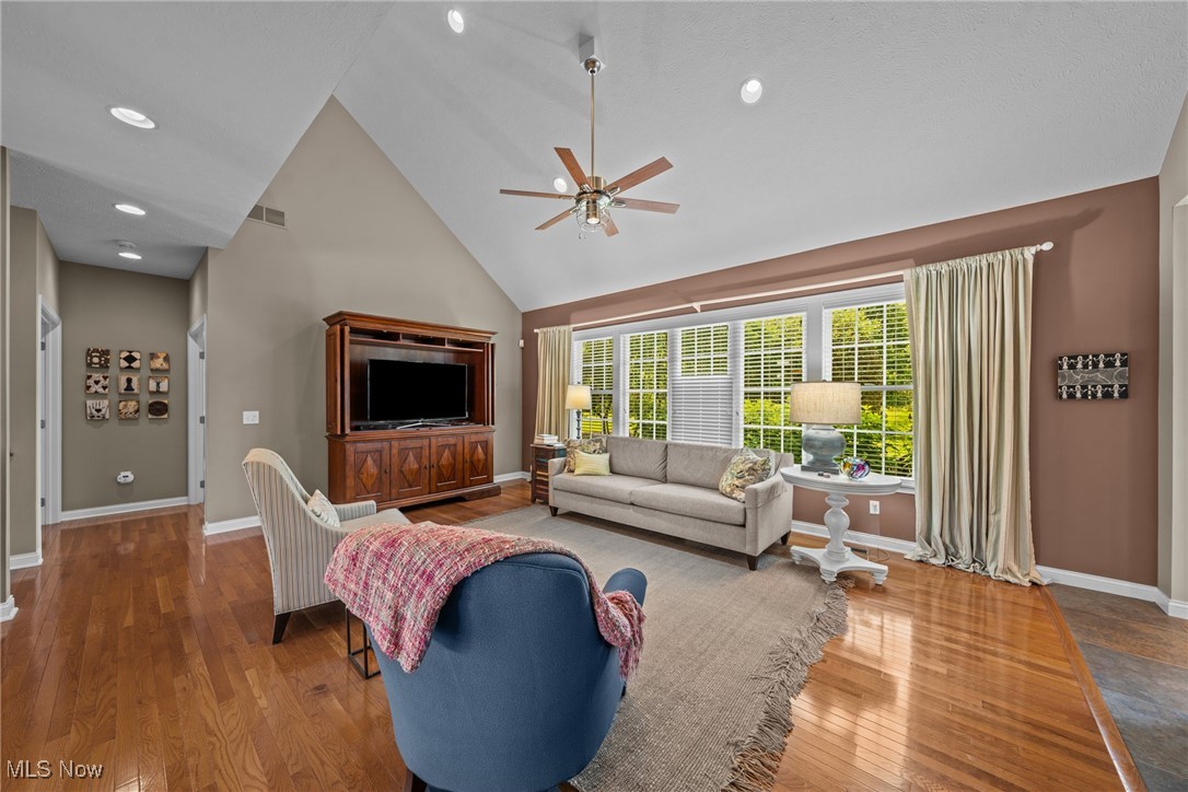 36965 Wexford Drive Solon OH 44139